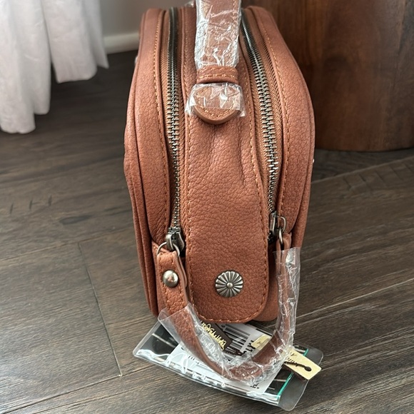 Trinity Ranch Cosmetic/toiletry case,double zipper handle top,braid suede, studs - Picture 4 of 10